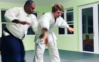 Eugene demonstrates kaiten nage on Ben during Monday nights adult class #aikido #moriheiueshiba #osensei #bermudaaikikai #aikikaiaikido #martialarts #sunset #bermuda #quoteoftheday #usaf